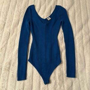 Abercrombie & Fitch Knit Ribbed Bodysuit V-neck long sleeve